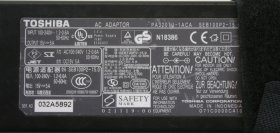 Toshiba - Charger - PA3201U-1ACA - SEB100P2-15.0 - 15V 5A (Original)